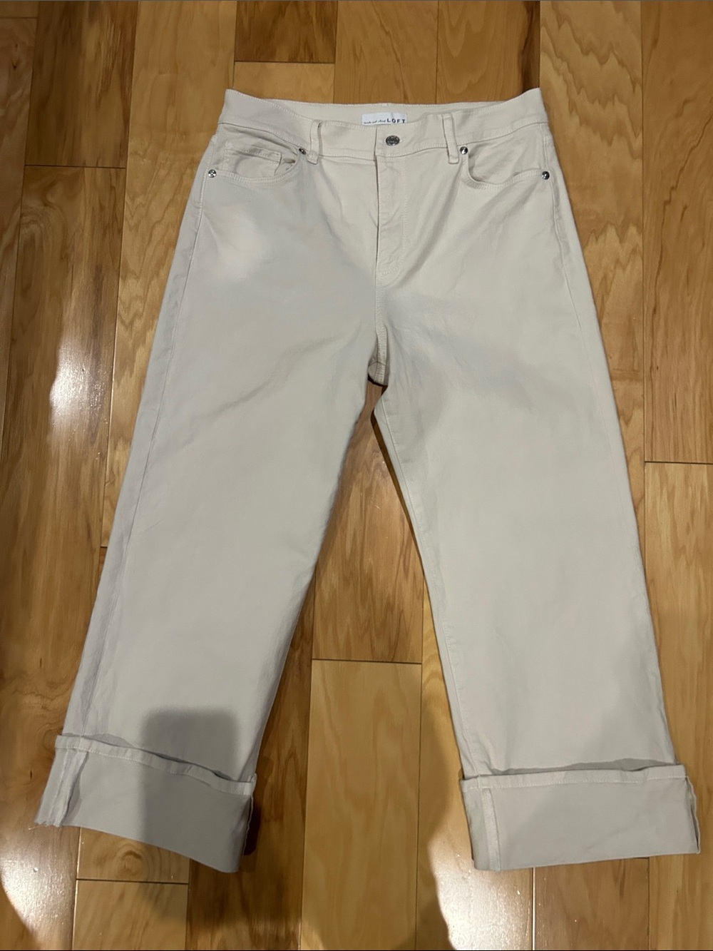 LOFT Cropped Ankle Jeans in Light Cream
